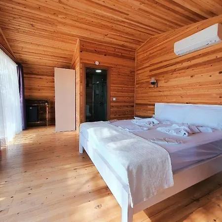 Rocas Roja Beach Campsite Faralya