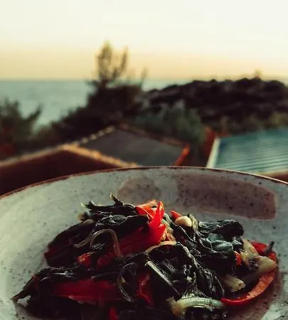 Rocas Roja Beach * Faralya