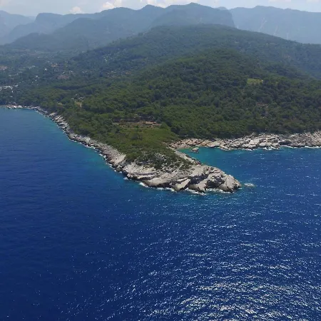 Parque de Campismo Rocas Roja Beach Faralya